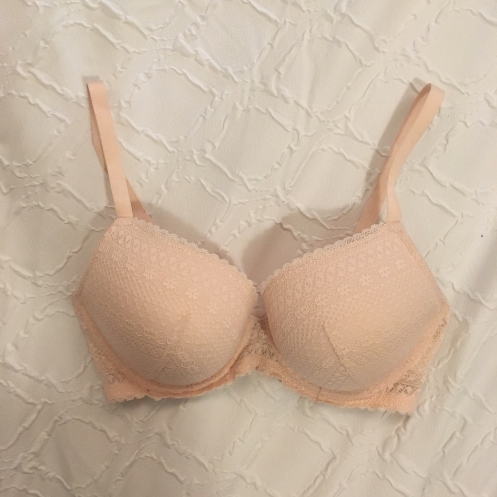 ✅2 for $12 NEW H&M light pink lace bra